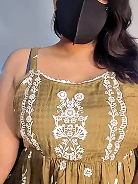 70upqm online show from June 15, 1:11 pm