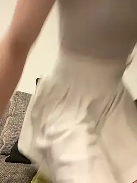 LeonieClaire online show from February 27, 5:02 pm