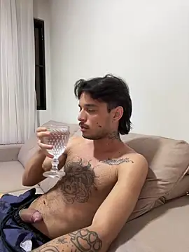 ruffvip online show from April 4, 12:42 am