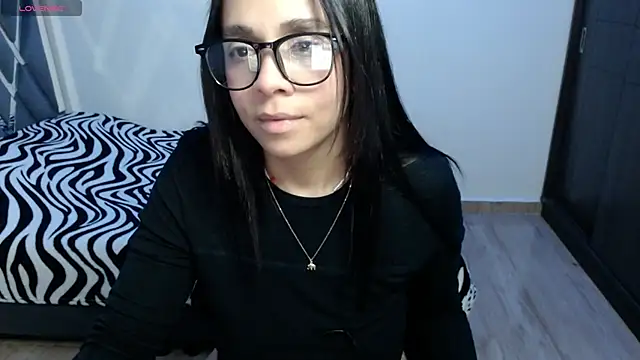 paula lopez   online show from May 10, 1:07 am