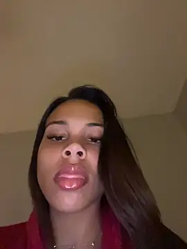 Petite Baddie online show from June 26, 5:20 am