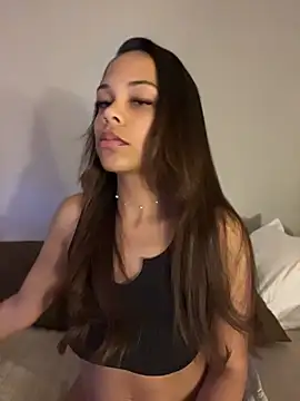 Petite Baddie online show from July 21, 3:40 am