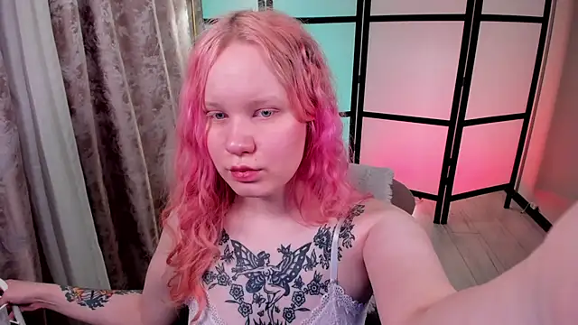 AnnieVibe online show from March 10, 6:12 pm