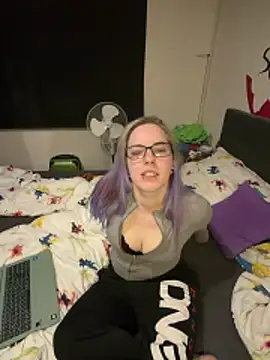 Red desteny online show from March 1, 7:57 pm