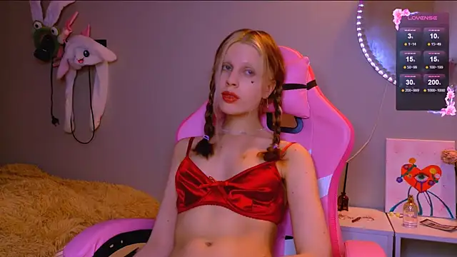 Maxine gold online show from March 10, 7:51 pm