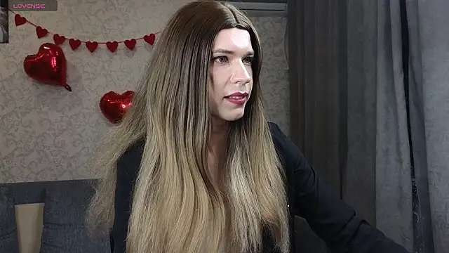 Anna inHear online show from February 24, 6:06 pm