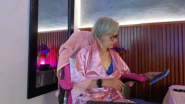 miss monserrate01 online show from March 16, 1:26 pm