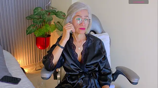 miss monserrate01 online show from July 15, 2:22 pm