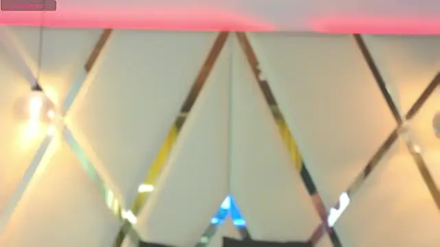 MeelFox online show from March 6, 1:17 pm