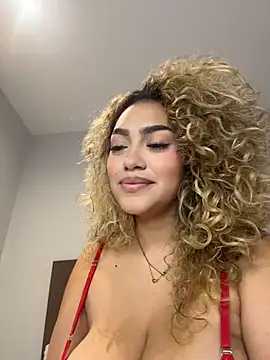 Maddy Beluci online show from July 25, 8:54 am