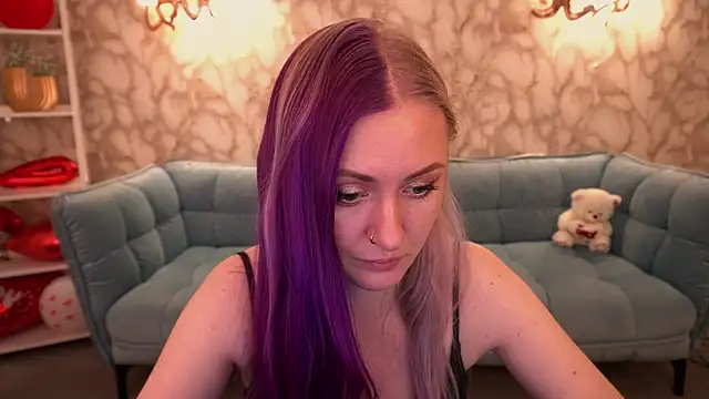 DramaQuenns online show from February 19, 7:08 am