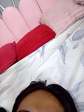 Ursweetyshaine online show from July 30, 7:37 pm