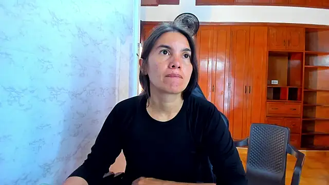 Emily and Soffy online show from April 15, 12:28 pm