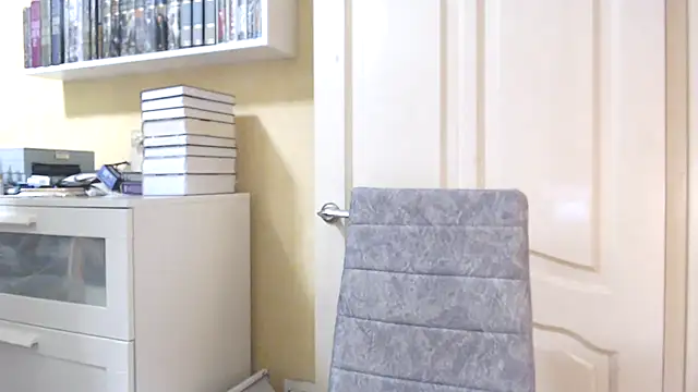 Tasiya online show from March 4, 6:58 pm