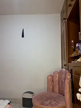  as una77 online show from April 7, 12:01 am