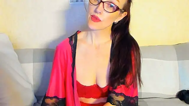 beddable woman online show from May 3, 8:01 pm