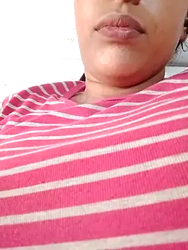 komalsharma99 online show from June 14, 10:04 am