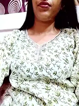komalsharma99 online show from June 15, 3:12 pm