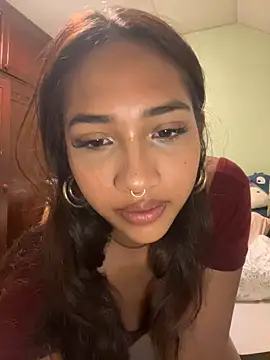 lyla luv online show from March 7, 9:55 pm