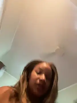 Bustyteen19 online show from February 4, 2:53 pm