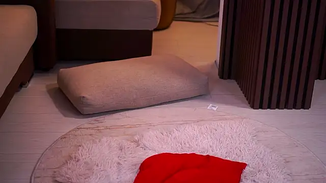 DelilahRayn online show from February 16, 7:25 pm