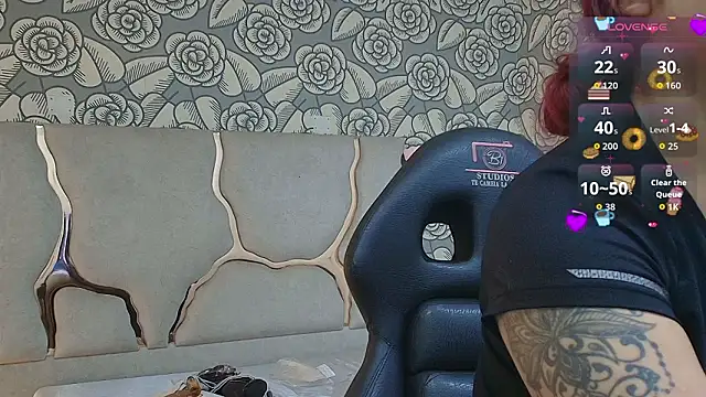 Sashaa tay online show from February 15, 11:53 am