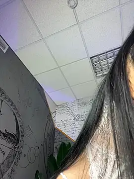 BadLilAngelXXX online show from June 9, 1:32 pm