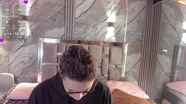 Manson and Zoe online show from May 14, 11:38 am