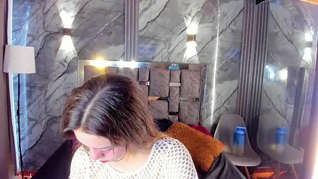 Manson and Zoe online show from June 12, 11:40 am