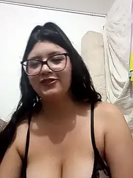 Dahlia-Rose online show from March 1, 4:12 am