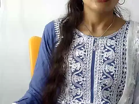 Mehaak  online show from February 11, 10:50 am