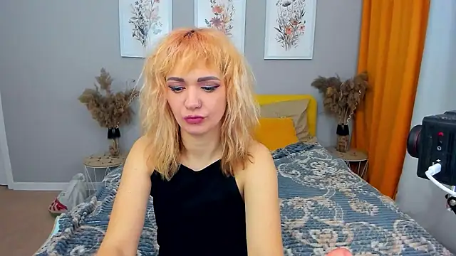 SimoneDav online show from February 19, 3:22 pm