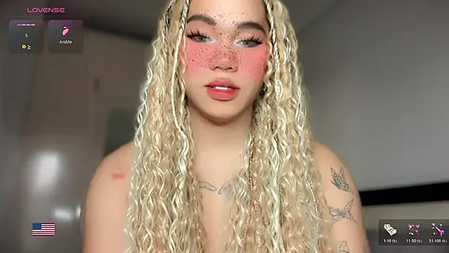 Kelly Mckinney online show from April 25, 8:39 am