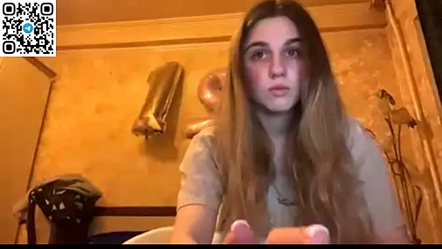 LovelySilk 63 online show from April 4, 6:40 pm