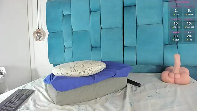 venezolana  caro online show from June 12, 12:24 pm