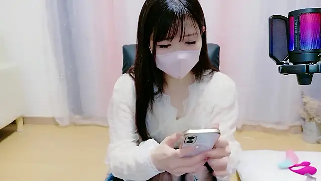 Sana 37  online show from April 5, 2:16 pm