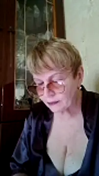 SophieBurns online show from June 25, 10:19 am