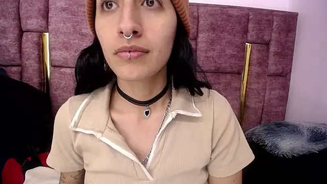 FRANCESCA LOVE  online show from May 21, 4:21 am