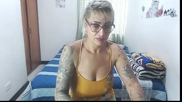 Charlotte gray  online show from February 26, 9:14 pm