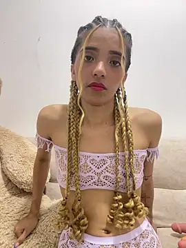 Kyliegolden online show from April 3, 8:40 pm