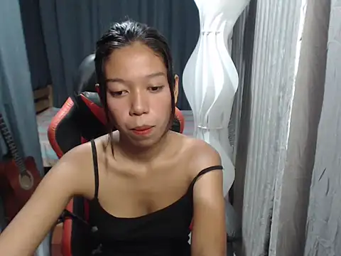 urgirlyflor online show from March 29, 12:59 pm