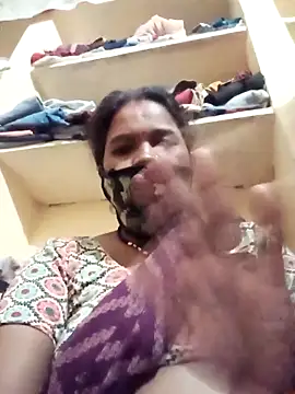 Kirti sacsena online show from March 10, 4:33 pm