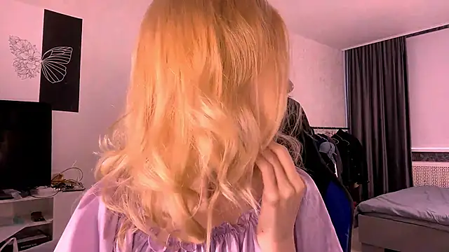 TaliCaan online show from February 22, 8:59 am