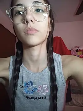 isaaabelaaa online show from April 13, 5:47 pm