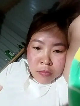 Yiyoongg online show from February 17, 11:37 pm