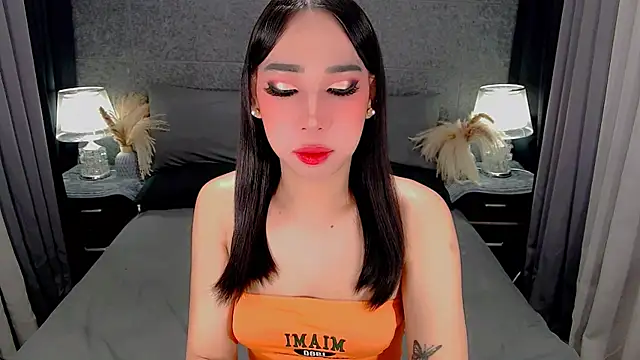 saphira fucks online show from February 9, 6:32 pm