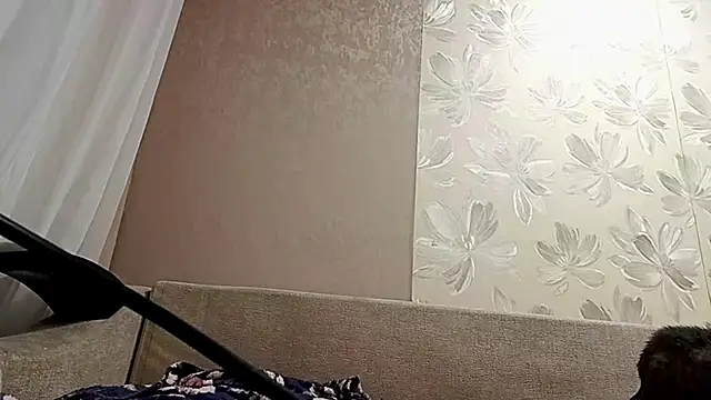 RomanceEncore online show from February 9, 2:30 pm