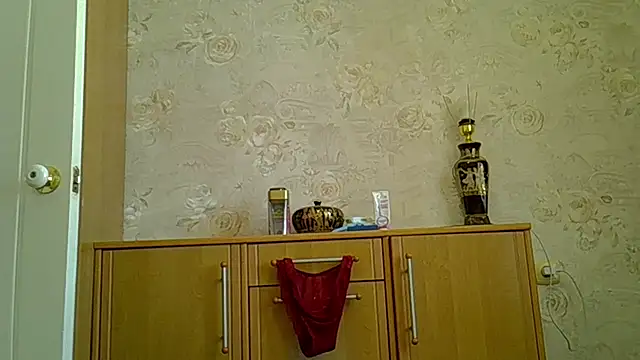 CurvyWild Lady30 online show from June 3, 11:44 am