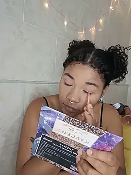 BrianaSweetxxx online show from May 28, 3:48 am