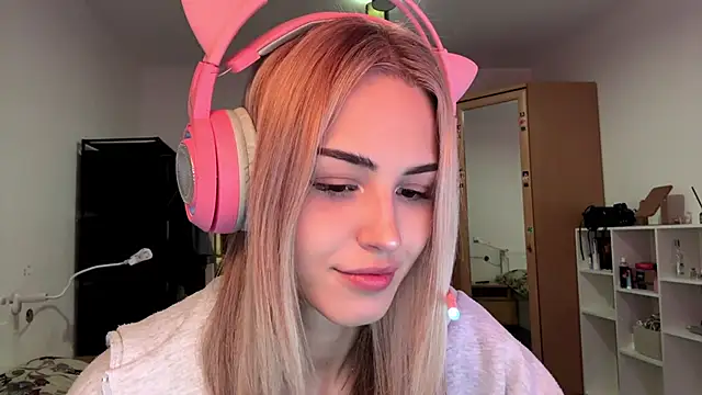 Evva mayy online show from February 13, 12:51 pm